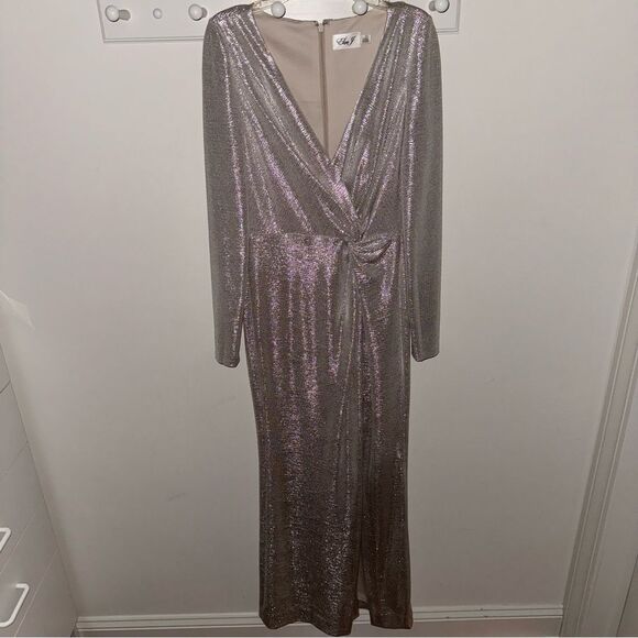 Eliza J Silver Metallic V-Neck Twist Front Plunging Long-Sleeve Wrap Gown - Picture 1 of 15